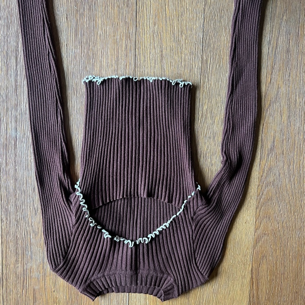 Brown ribbed long sleeve top with cut out size small